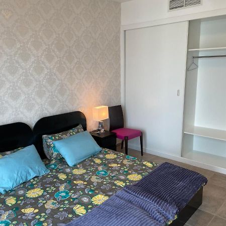 Hostel Travelers Backpackers Dubai Exterior foto