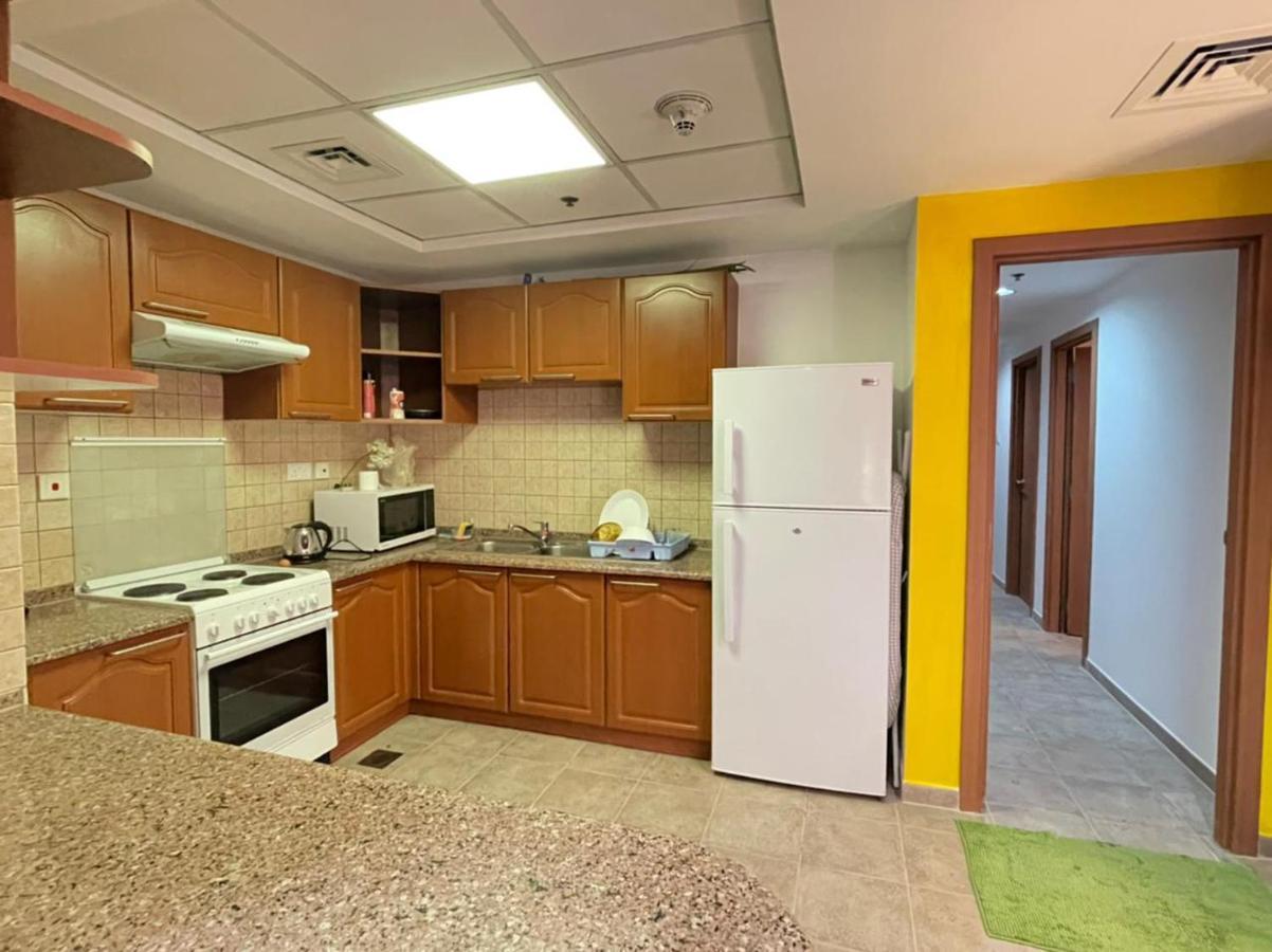 Hostel Travelers Backpackers Dubai Exterior foto