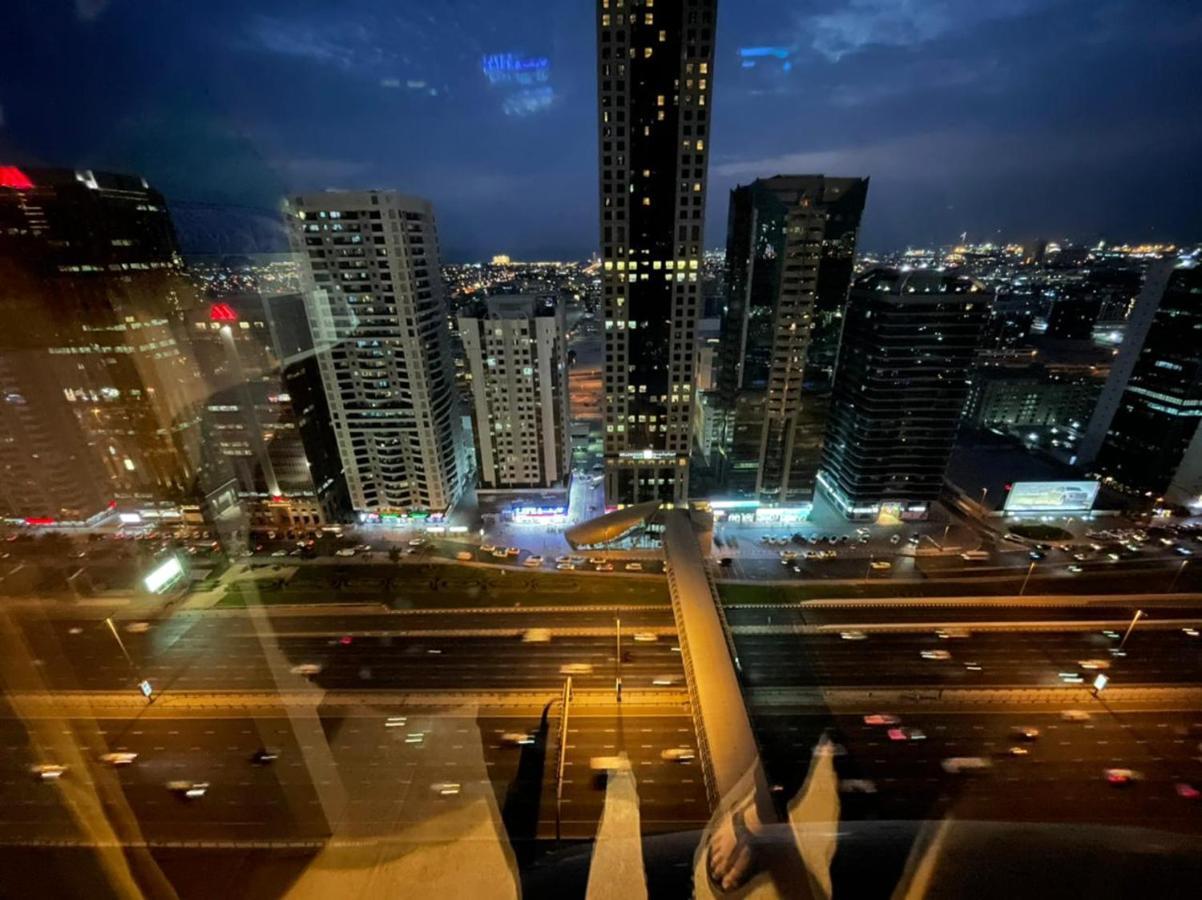Hostel Travelers Backpackers Dubai Exterior foto