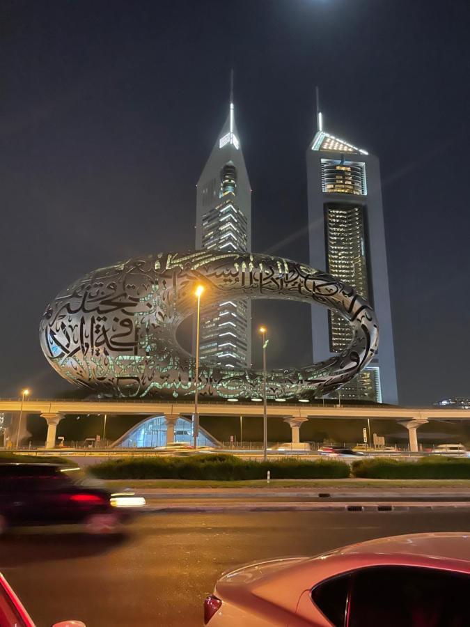 Hostel Travelers Backpackers Dubai Exterior foto