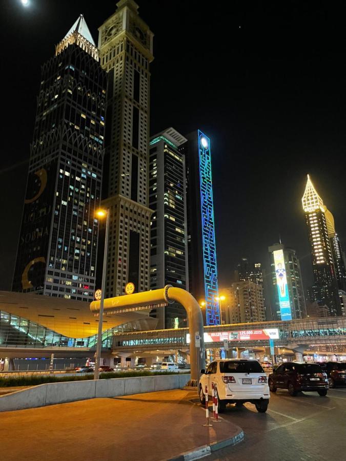 Hostel Travelers Backpackers Dubai Exterior foto